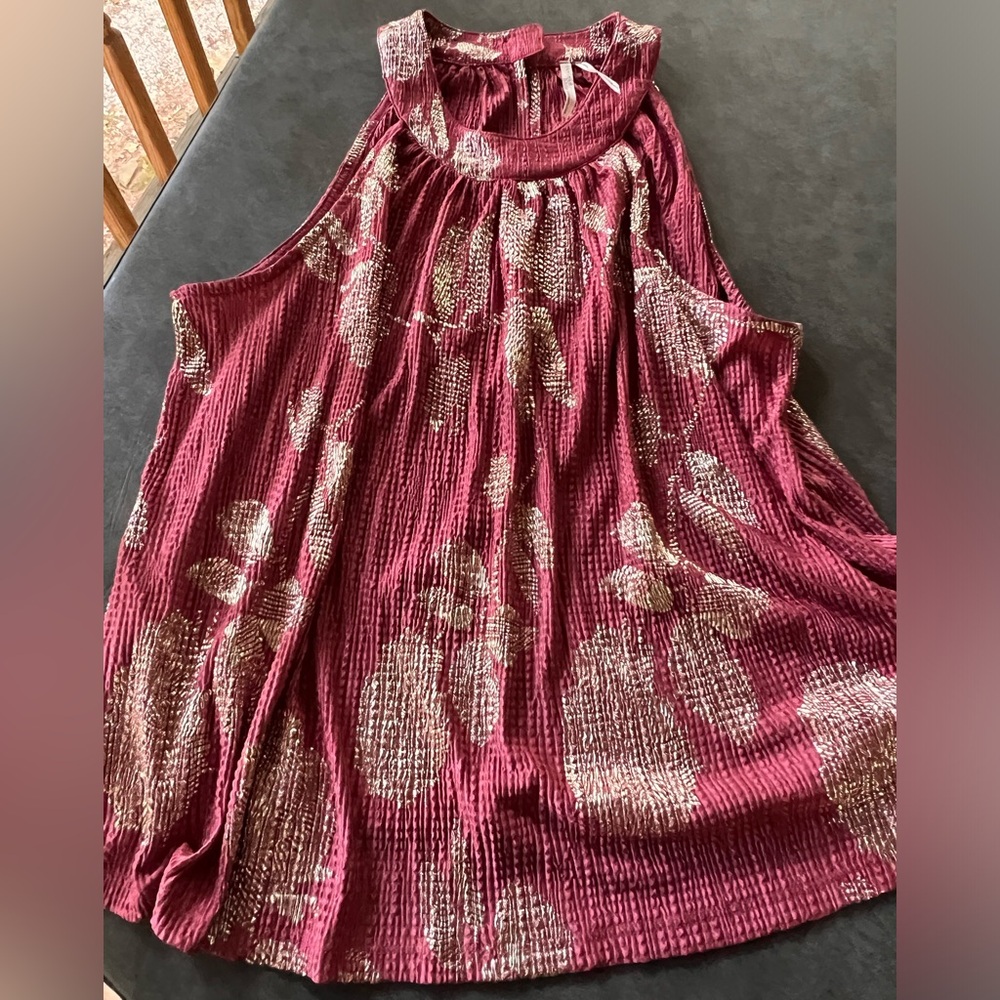 Feather Bone by Anthropologie tank M